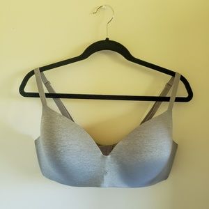 Victoria's Secret Wireless T-Shirt Bra